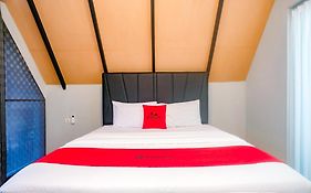 Reddoorz At Pondok Palma Villa